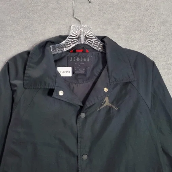 Nike Boys Jacket‎ XL Black Air Jordan Coaches Basketball Logo Long Sleeve - Picture 3 of 10